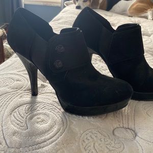 High heeled booties